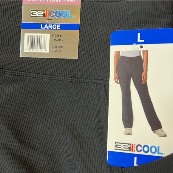 NWT 32 Degrees Women's active Flare Black Pant - Picture 7 of 8
